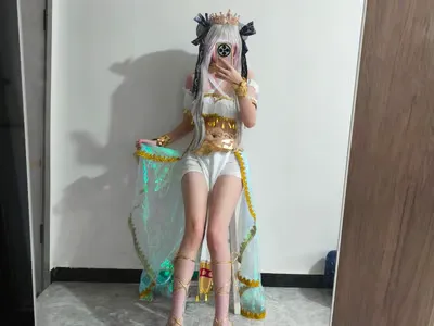 伪娘的我将妈妈酱和露出癖大小姐变成私人性奴